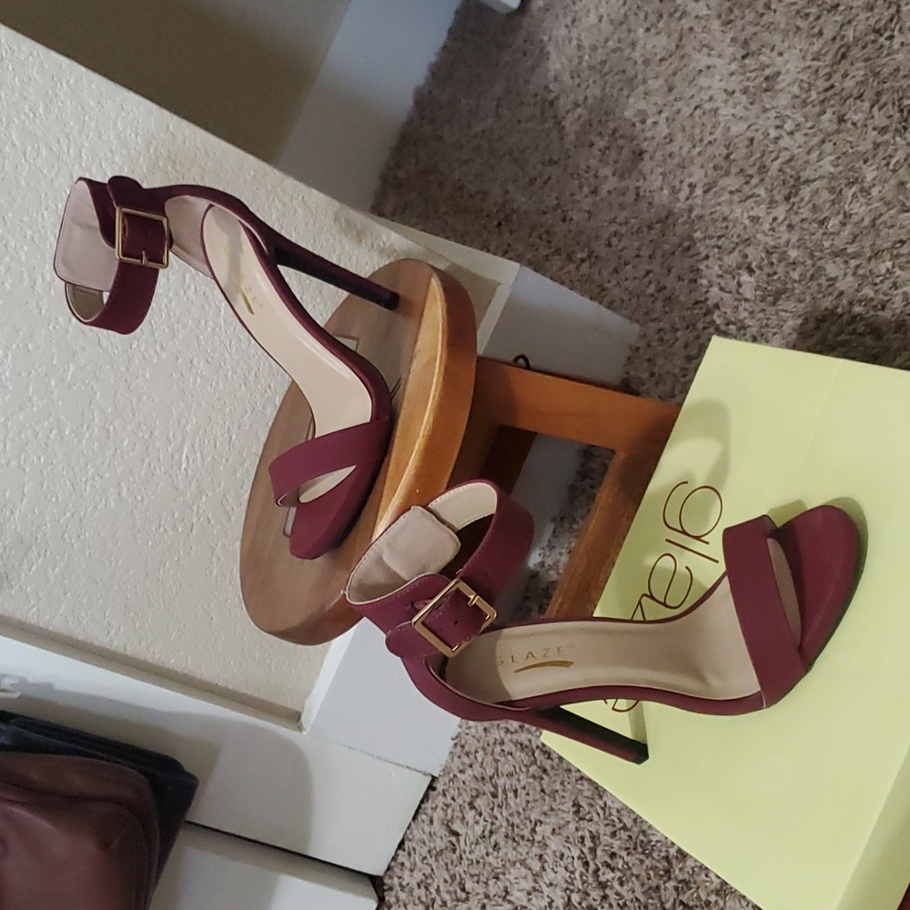 Wine/ burgundy heels